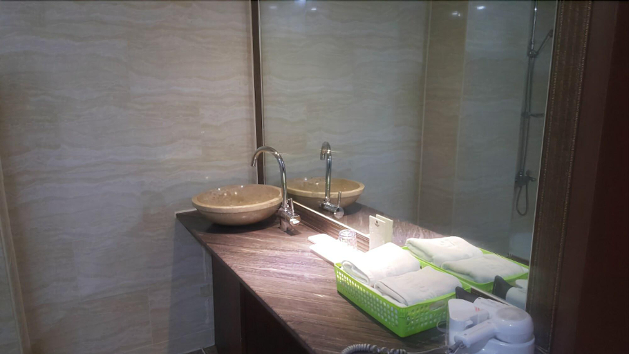 Bathroom 4, Seowon Tourist Hotel, Hwaseong