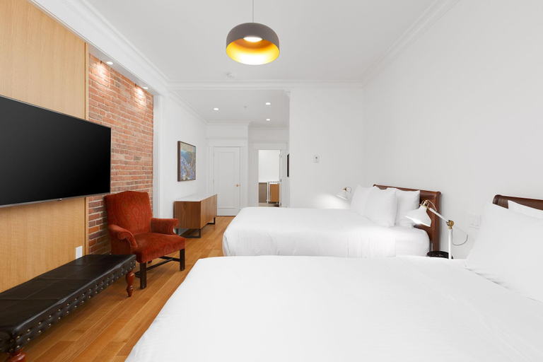 Bedroom 2, Victorian Hotel, Greater Vancouver