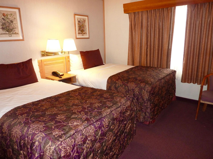 Bedroom 4, O Haire Motor Inn, Cascade