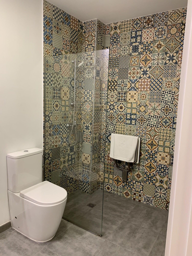 Bathroom 5, Hostal Atenas, Sevilla