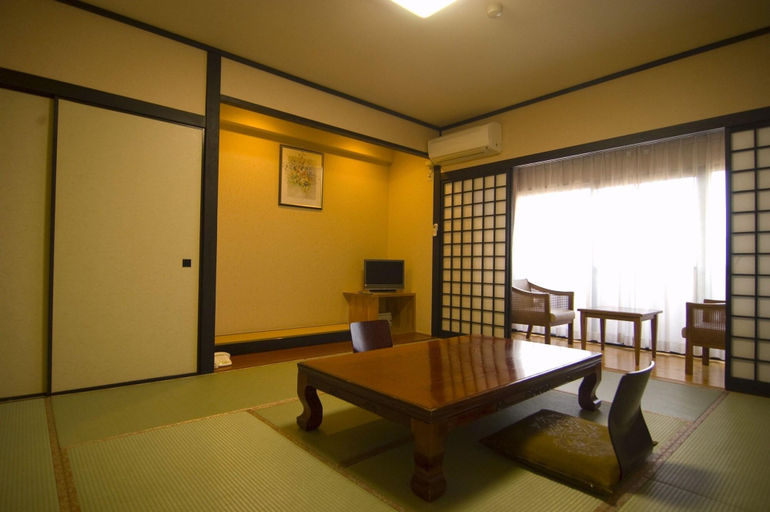 Bedroom 3, Yamaga Onsen Fuji Hotel, Yamaga