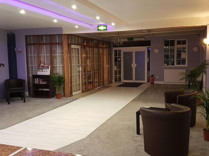 Public Area 5, OYO The Avenue, Leeds