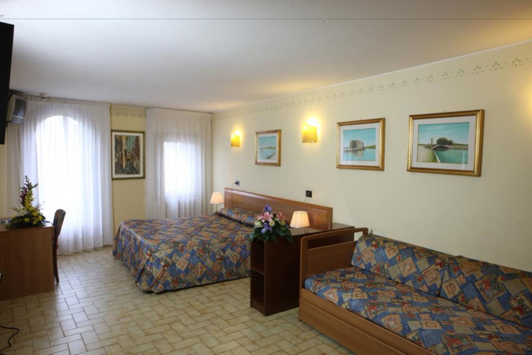 Bedroom 4, Albergo Alla Campana, Venezia