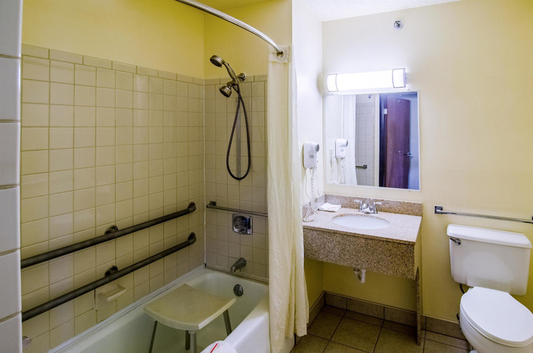 Bathroom 4, Super 8 Williamsport Area, Lycoming