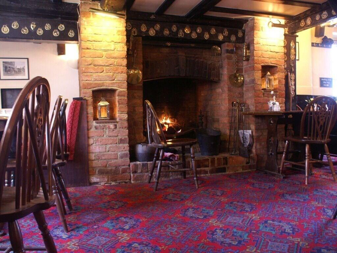 Public Area, The Saracens Head, Buckinghamshire