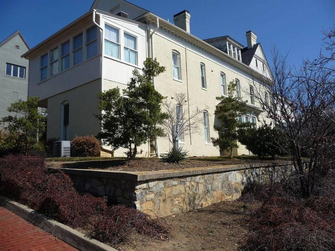 Exterior & Views 2, Frederick House, Staunton