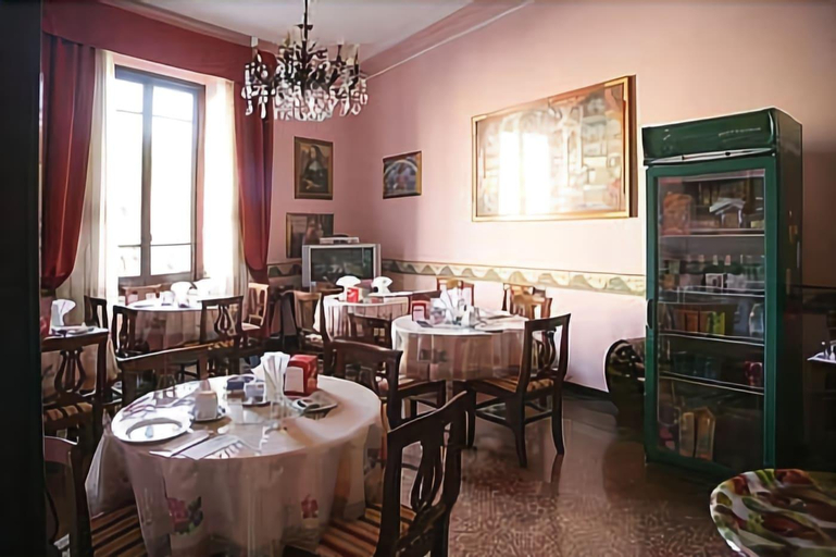 Dining Room 20