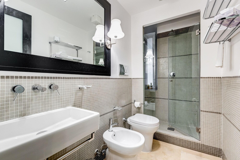 Bathroom 4, Residenza B, Rome