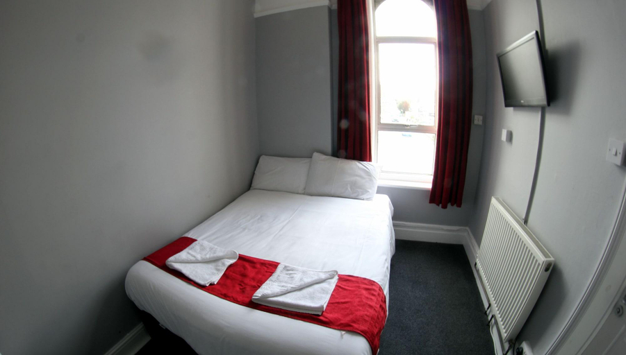 Bedroom 3, Fairmount Hotel, Poole