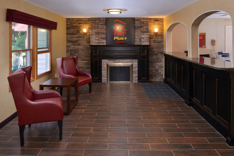 Public Area 5, Red Roof PLUS+ & Suites Guilford, New Haven