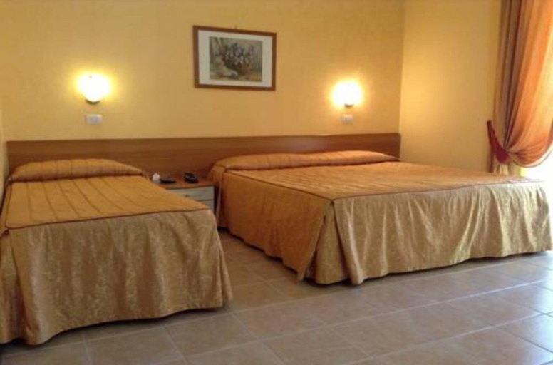 Bedroom 3, Hotel Nuovo Rondo Sesto San Giovanni, Milano