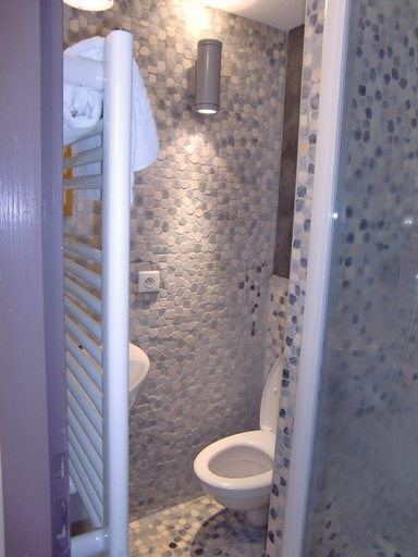 Bathroom 4, P'tit Dej-HOTEL Aix-en-Provence, Bouches-du-Rhône