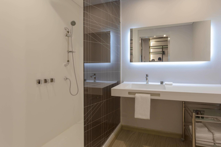 Bathroom 4, AC Hotel Santa Marta, Santa Marta (Dist. Esp.)
