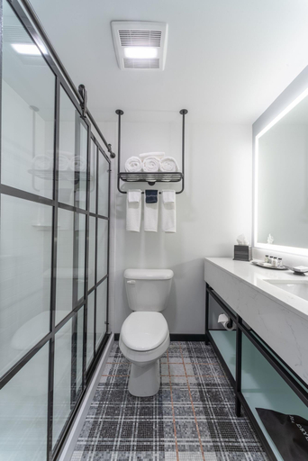 Bathroom 5, The Craftsman Inn and Suites, Onondaga