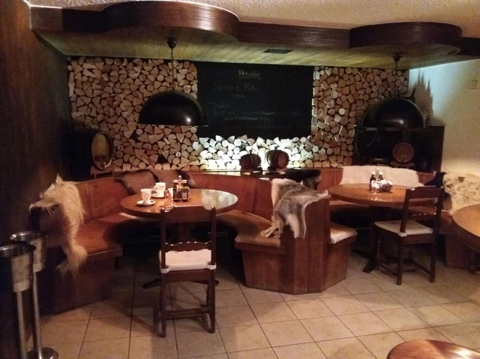 Food & Drinks 5, Hotel Schmitta, Goms