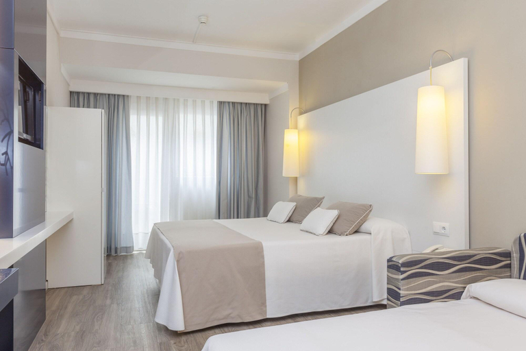 Bedroom 4, Canyelles Marina 3000, Girona