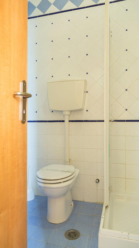 Bathroom 4, Hotel Holidays, Napoli