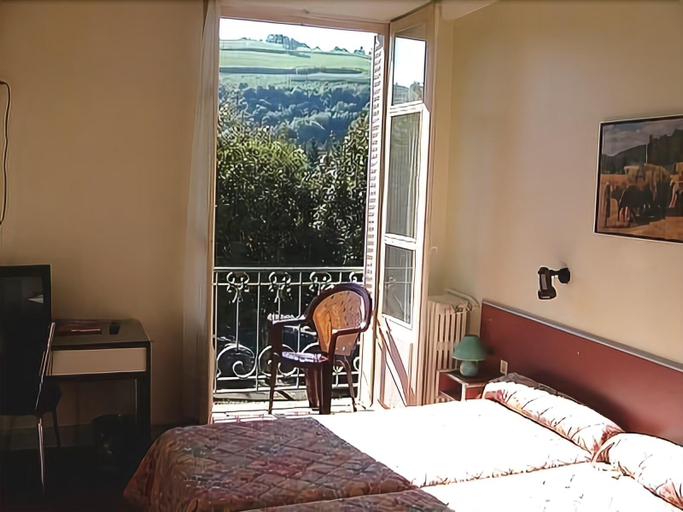 Bedroom 2, Hotel Au Val Doré, Puy-de-Dôme