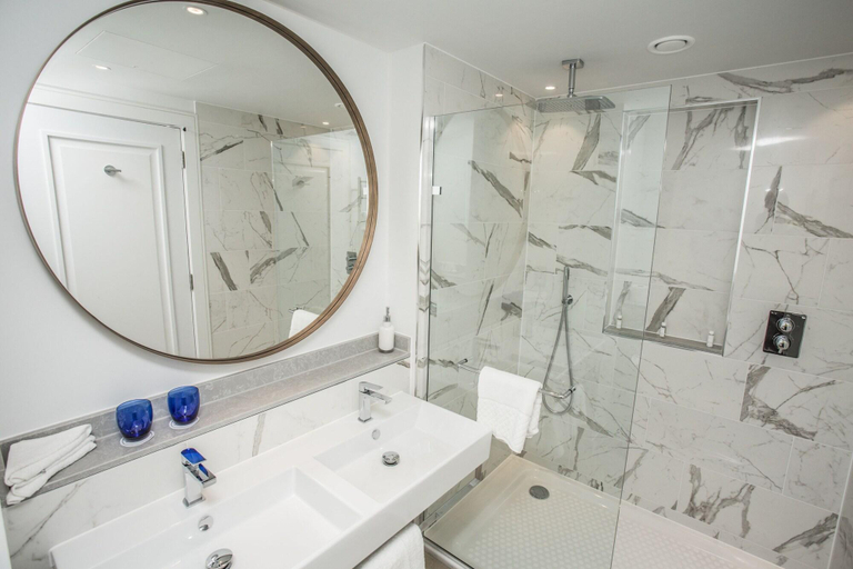 Bathroom 5, Southampton Harbour Hotel & Spa, Southampton