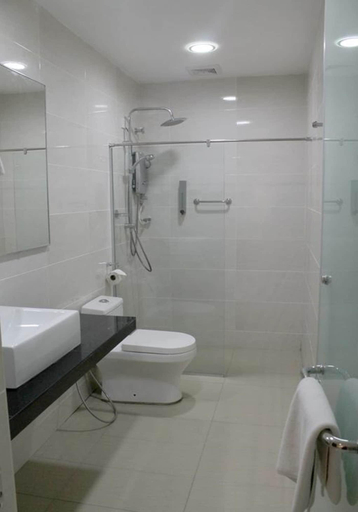 Bathroom 4, The View Hotel, Segamat
