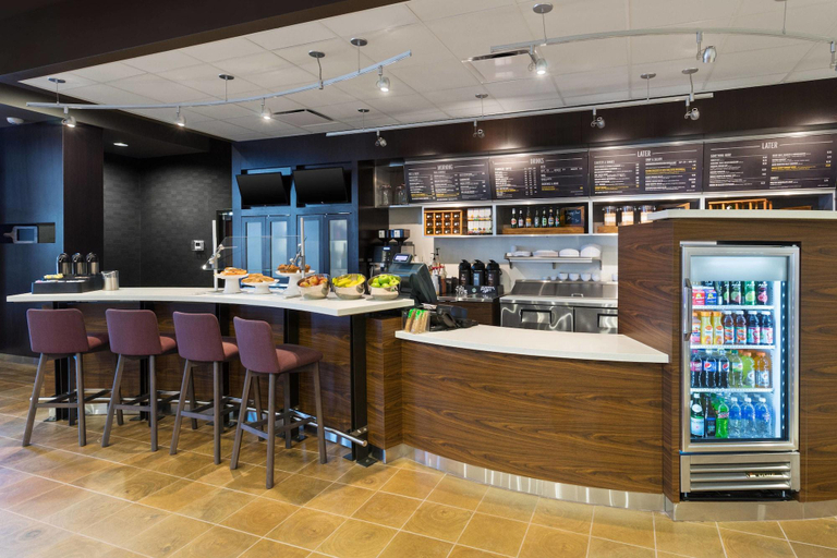 Food & Drinks 5, Courtyard Houston Katy Mills, Fort Bend