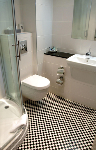 Bathroom 3, Craighaar Hotel, Aberdeen