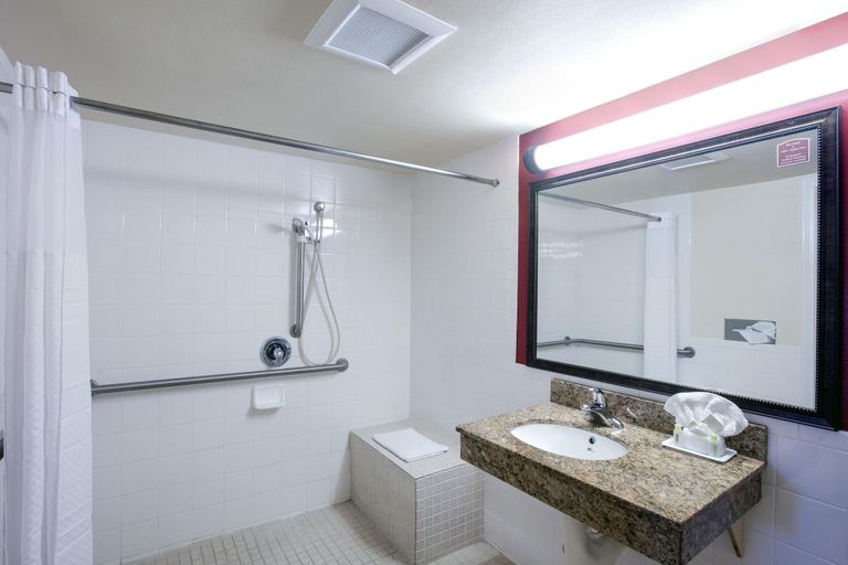 Bathroom 4, Super 8 Motel - Westminister, Orange