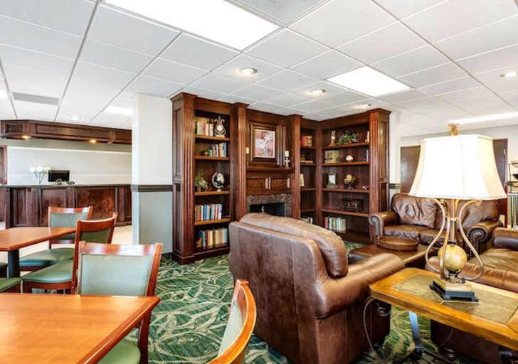 Public Area 3, Savannah House Hotel, Taney