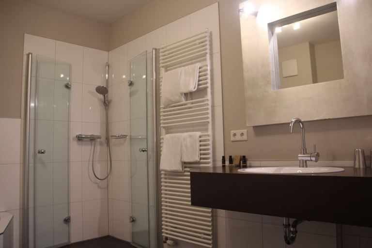 Bathroom 4, Schloss Basthorst, Ludwigslust-Parchim