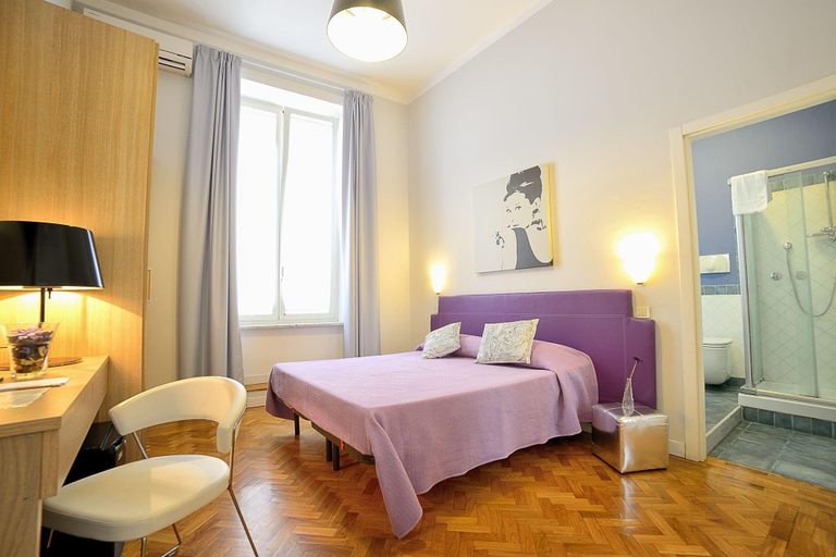 Bedroom 4, SpaccaNapoli Comfort Suites, Napoli