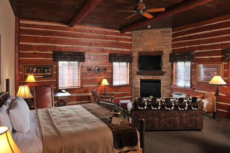 Public Area 2, Stoney Creek Inn, Buchanan