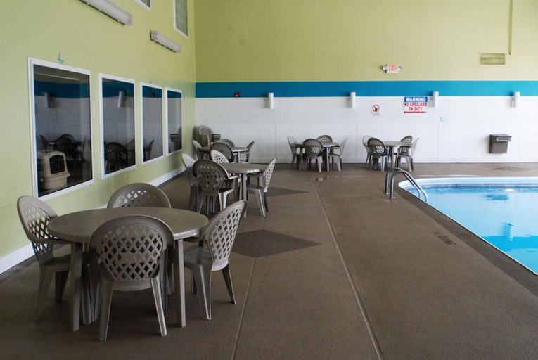 Food & Drinks 5, Northfield Inn And Suites, Sangamon