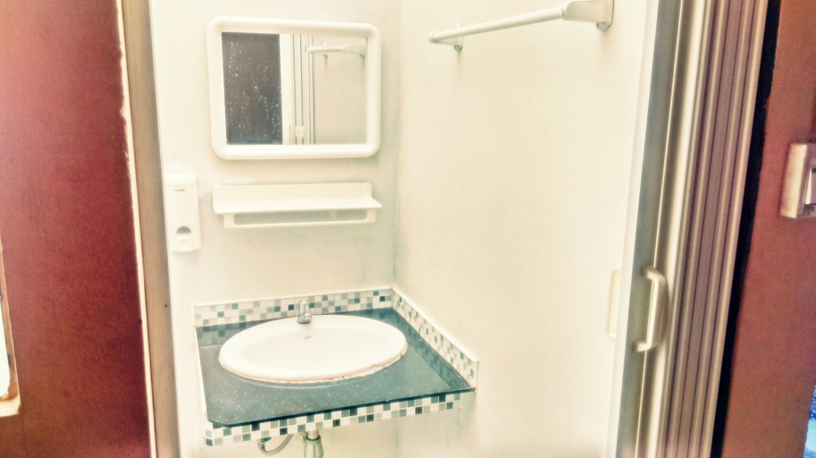 Bathroom 5, Baan Songjum, Muang Chiang Mai