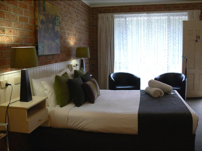 Bedroom 3, Begonia City Motor Inn, Ballarat - South