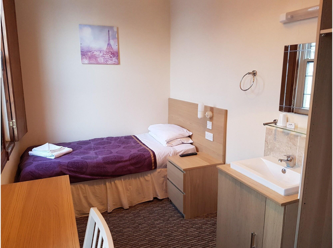 Bathroom, Bridge Guest House, Suffolk