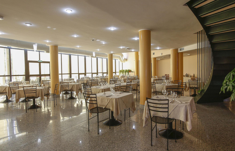 Food & Drinks 5, Eucalipti Terme, Medio Campidano