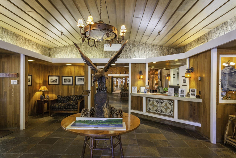 Public Area, Big Sur Lodge, Monterey