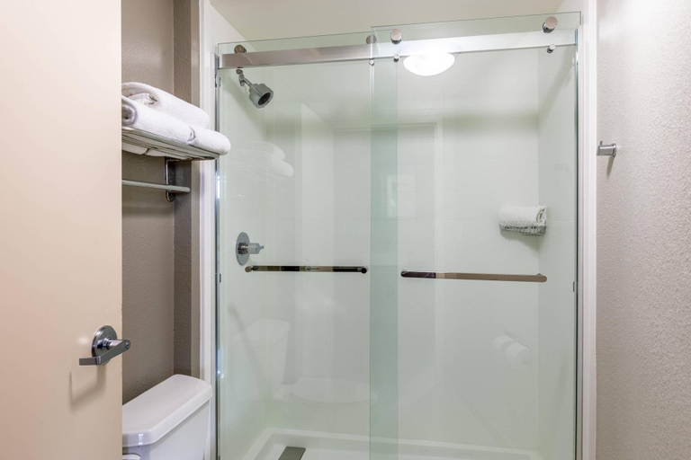 Bathroom 3, Springhill Suites Orlando/Altamonte Springs, Seminole