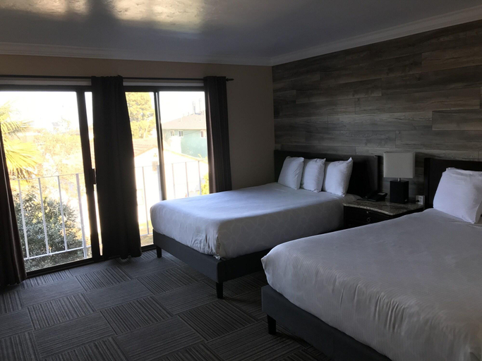 Bedroom 4, Inn By the Bay Monterey, Monterey