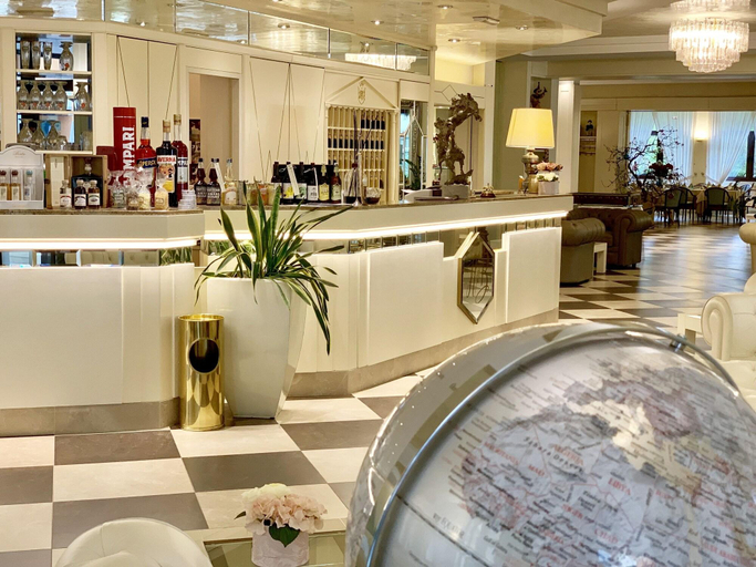 Public Area 3, Hotel Brescia, Brescia