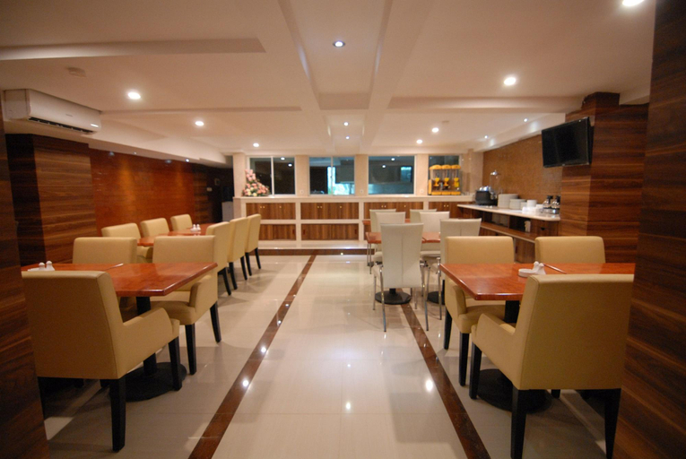 Food & Drinks, Grand Kasira by LARIZ, South Jakarta