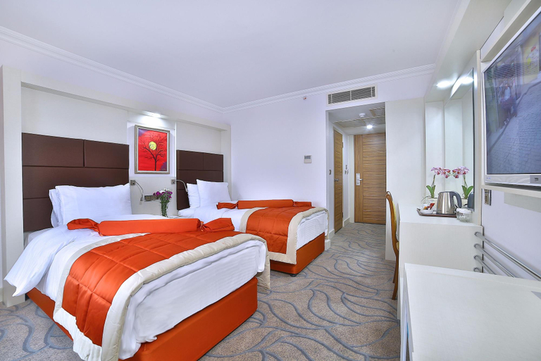 Bedroom 2, Marathon Hotel, Merkez