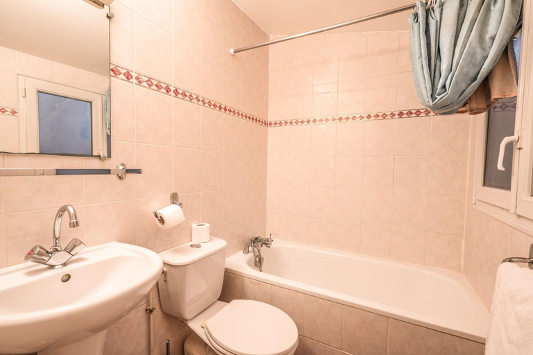 Bathroom 5, Neptune Italie, Paris