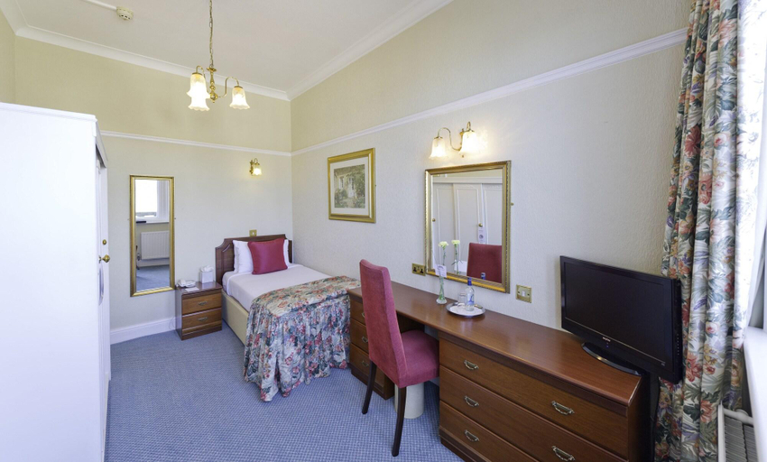 Bedroom 3, The Victoria Hotel, Devon