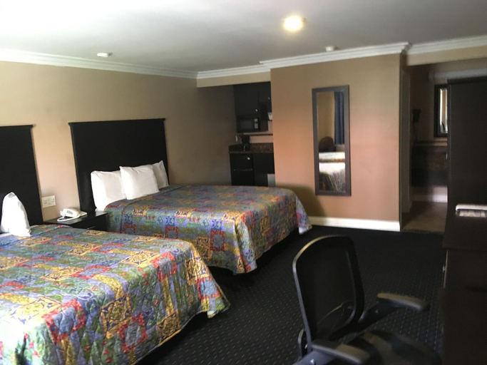 Bedroom 3, Garden Inn and Suites, Los Angeles