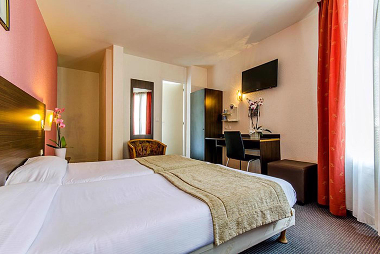 Bedroom 3, Arc Paris Porte d'Orleans, Hauts-de-Seine