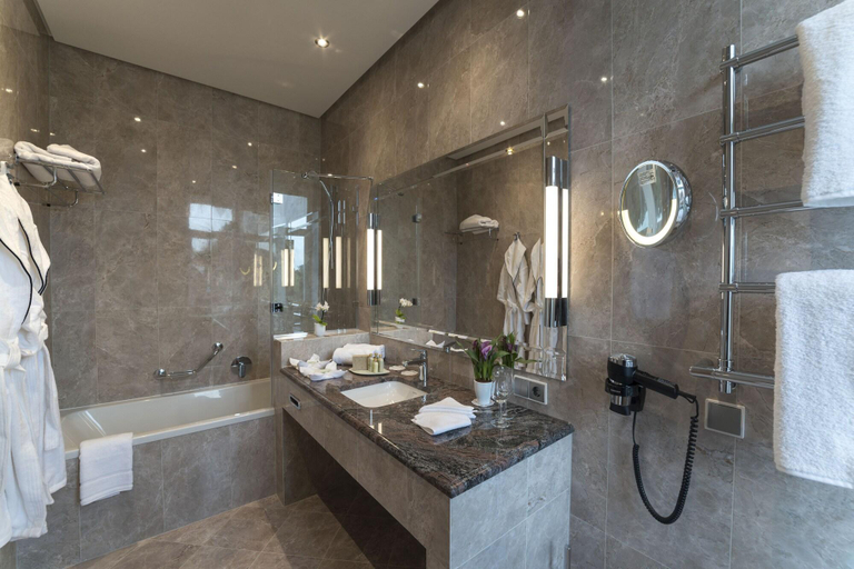 Bathroom 4, Parkhotel Eckerlin, Breisgau-Hochschwarzwald