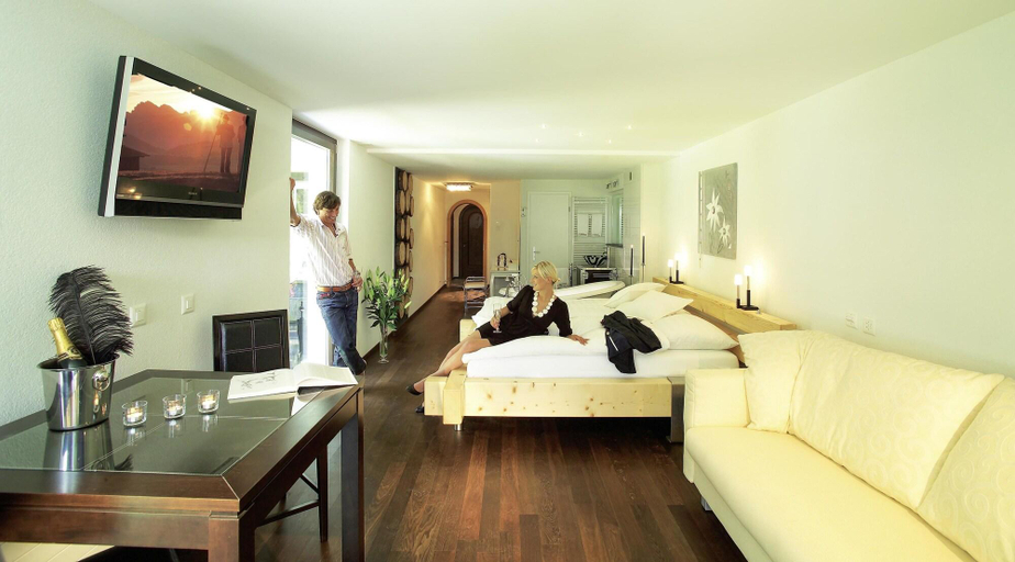 Bedroom 3, Hotel & Spa Pirmin Zurbriggen, Visp