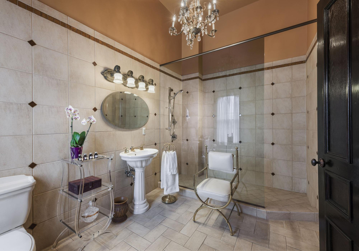 Bathroom 4, Inn At 97 Winder, Wayne