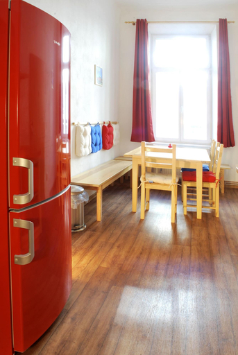 Public Area 3, Cuba Bar & Hostel, České Budějovice